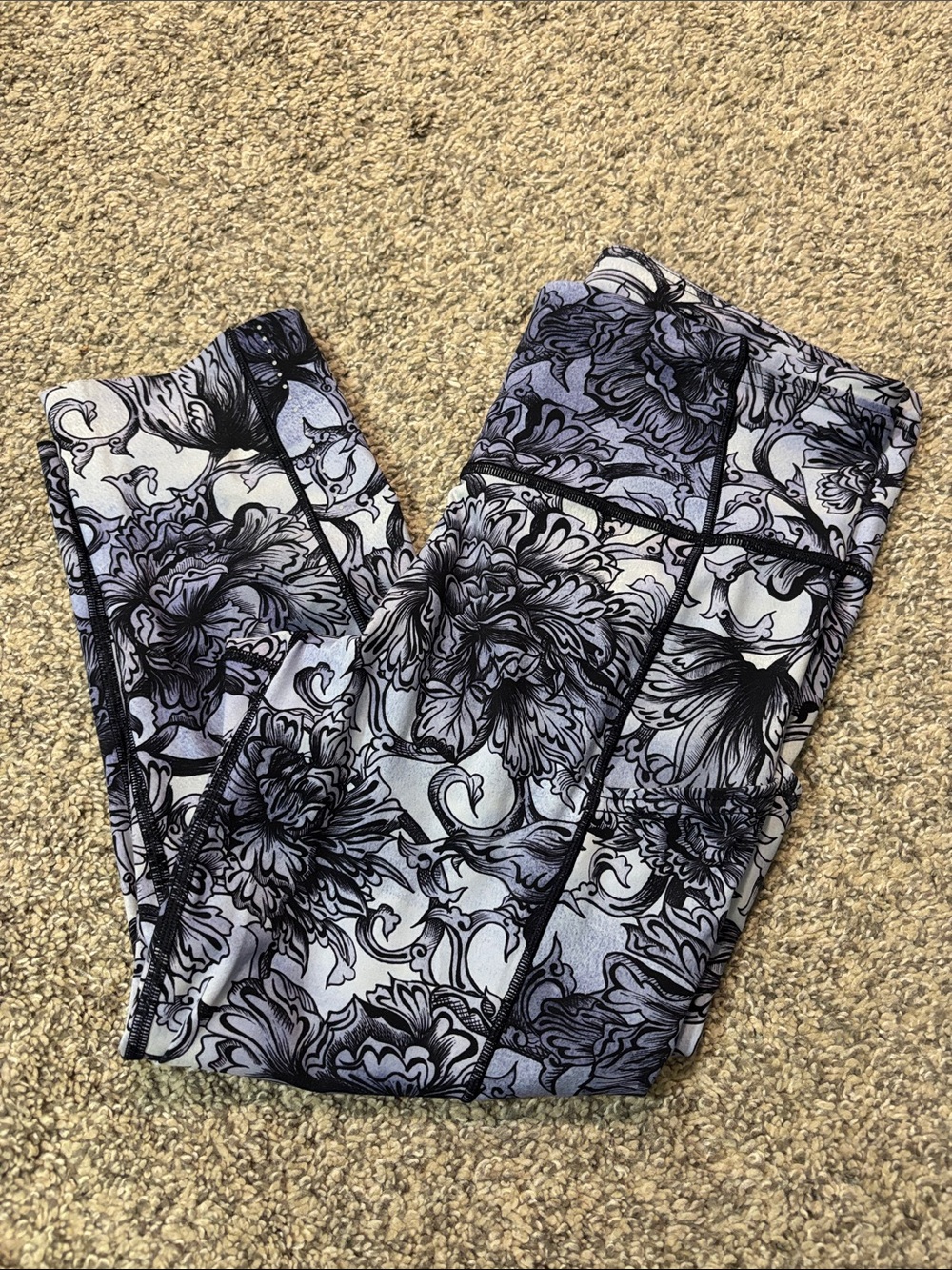 Lululemon Fast & Free Crop II *Nulux 19" size 8 - Picture 1 of 5